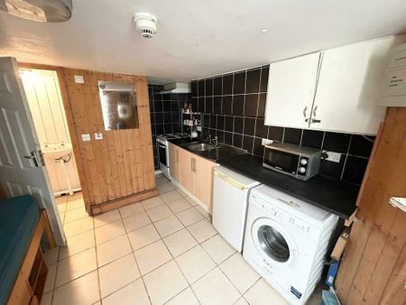 Studio to rent - Photo 4