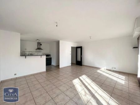 Appartement à louer 3 pièces 74m² - Photo 2