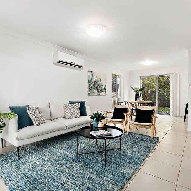 3 Bedroom Townhouse in Prime Location - Photo 1