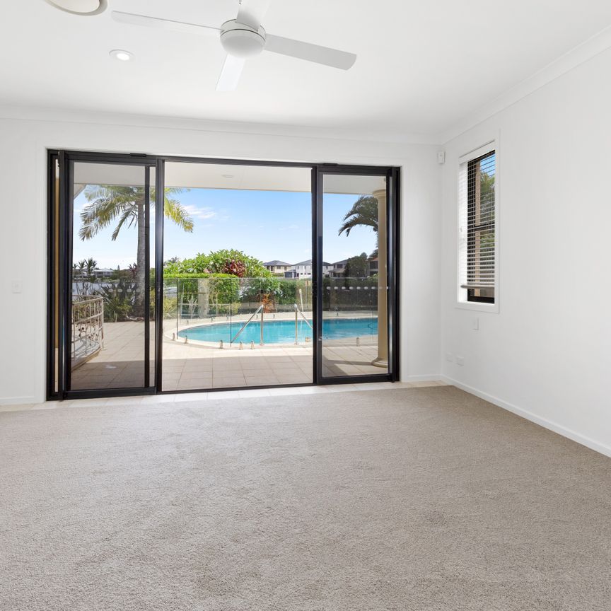 37 Oyster Cove Promenade, Helensvale QLD 4212 - House For Rent | Domain - Photo 1