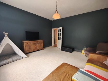 3 bedroom detached house to rent - Photo 2