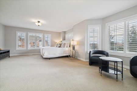 For Lease - 2523 Highmount Crescent, Oakville, Ontario - Photo 2