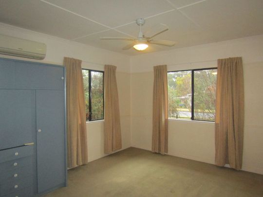 Tidy 3 Bedroom Home Close to CBD! ***Rent will be increased to $480 per week from 12/09/2026*** - Photo 1