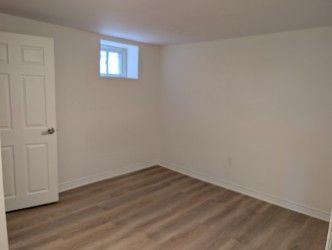 For Lease - 14 Valleycrest Drive Unit# Lower, King, Ontario - Photo 1