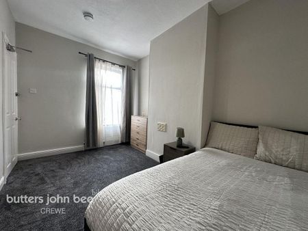 1 bedroom in a house share to rent - Photo 4