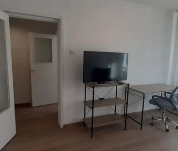 FOR RENT!Central 2 camere renovat mobilat - Photo 3