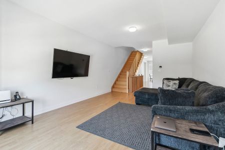 For Lease - 65 Akil Thomas Gardens, Toronto, Ontario - Photo 4