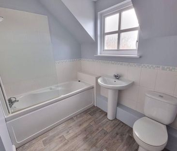 2 bedroom apartment to rent - Photo 4