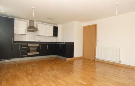 1 bedroom flat to rent - Photo 4