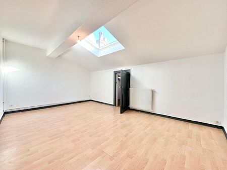 Location Appartement 4 pièces 96m² BORDEAUX 33800 - Photo 3