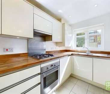 Kenley Place, Farnborough, Hampshire, GU14 - Photo 6