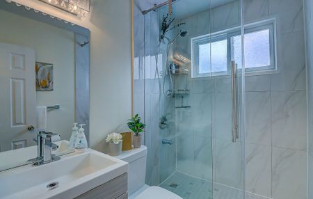 For Lease - 5 Bellefontaine Street, Toronto, Ontario - Photo 5