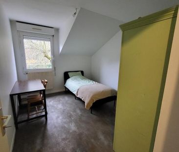 Location Maison 4 pièces 95m² BRON 69500 - Photo 5