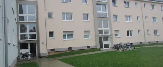 Nette Nachbarn gesucht: weitläufige 4-Zimmer-Wohnung frisch saniert - Photo 1