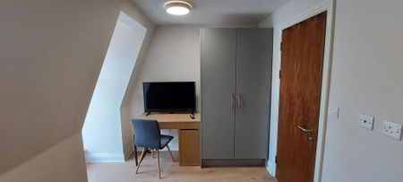 Studio to rent - Photo 2