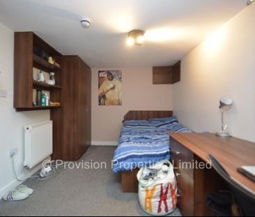 6 Bedroom Houses in Burley - Photo 3