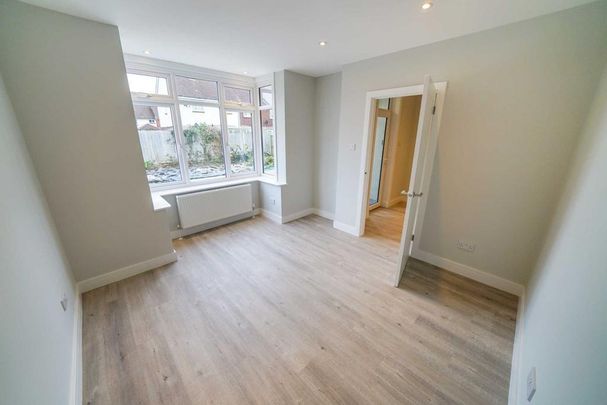 3 bedroom chalet to rent - Photo 1