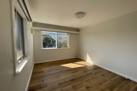 BEACH LIFESTYLE WITH AMAZING BAY VIEWS! - Photo 2