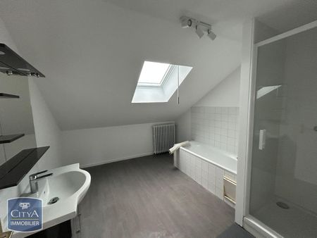 Location Appartement 5 pièces 123m² LE BLANC 36300 - Photo 4