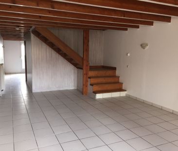 Location Appartement 3 pièces 100m² - Photo 2