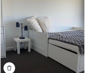 Oakleigh South - Photo 5