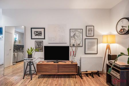 3 bedroom flat to rent - Photo 3