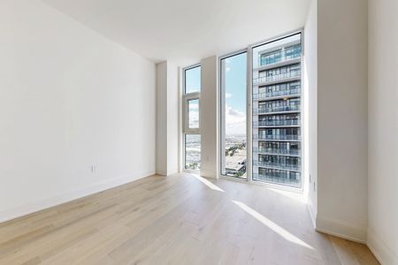 For Lease - 8960 Jane Street Unit# LPH106, Vaughan, Ontario - Photo 5