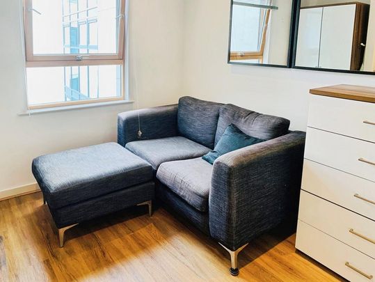 1 bedroom flat to rent - Photo 1