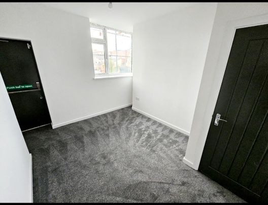 Property To Rent Hardshaw Street, St. Helens, WA10 | 1 Bedroom Apartment through Little Estate Agents - Photo 1