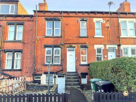 2 bedroom terraced house to rent - Photo 4