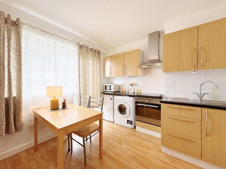 Studio to rent - Photo 2