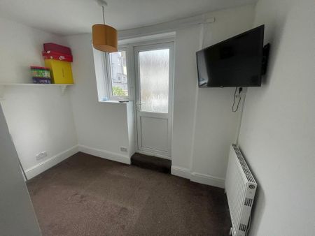 5 bedroom property to rent - Photo 5