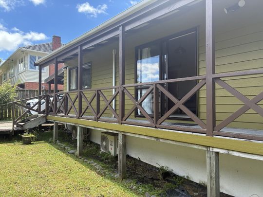 Tidy Family Home - Photo 1