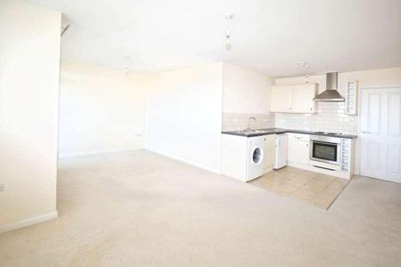 Chiltern Avenue, Amersham, HP6 - Photo 2