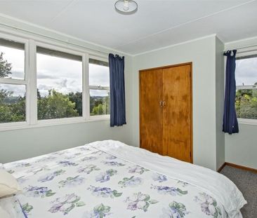 Three Bedroom Family Home - Photo 6