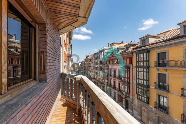 Oviedo - Foto 1