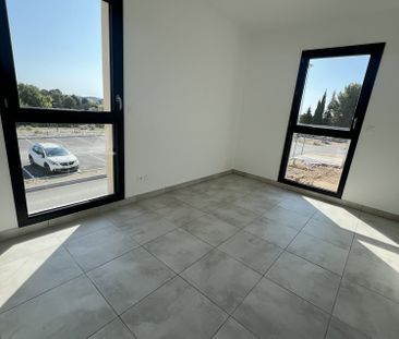 Location Appartement 2 pièces 51m² COMBAILLAUX 34980 - Photo 5
