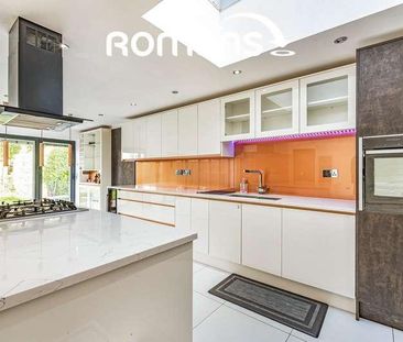 Squirrels Way, Earley, Reading, RG6 - Photo 4