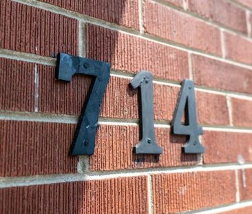 For Lease - 714 Dunlop Street Unit# (UPPER), Whitby, Ontario - Photo 6