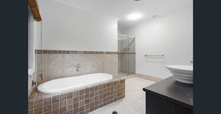 29 Brussels Avenue, Morningside, Qld 4170 - Photo 2