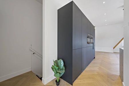 Appartement te huur: Piet Heinplein 3-C 2518 CA Den Haag - Photo 2