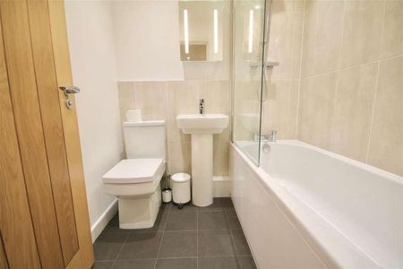 Enterprise House, Isambard Brunel Road, PO1 - Photo 4