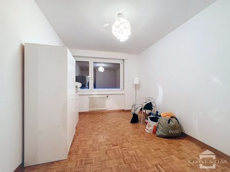 Bel appartement de 2.5 pièces proche du centre-ville - Photo 2