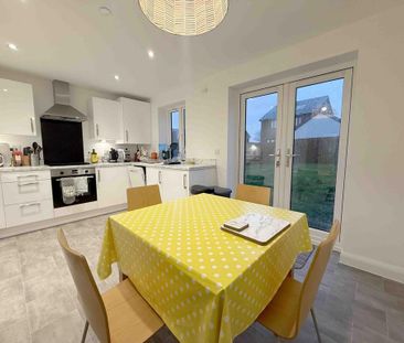 3 bedroom semi-detached house to rent - Photo 5