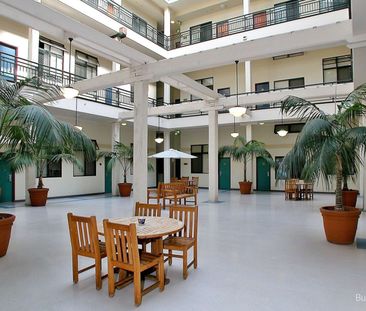 Fully Furnished City Sanctuary with Unrivalled Convenience - Photo 6