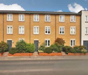 3 bedroom terraced house to rent - Photo 3