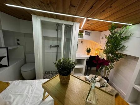 Calle de Hortaleza, Madrid, Community of Madrid 28004 - Photo 3