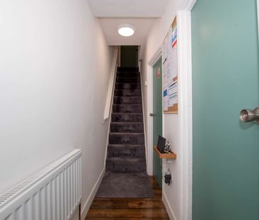 Old Tovil Road Room 3 - Photo 4