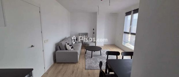 Piso en alquiler en Paseo de los Martiricos - Photo 1