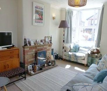 2 bedroom semi-detached house to rent - Photo 2